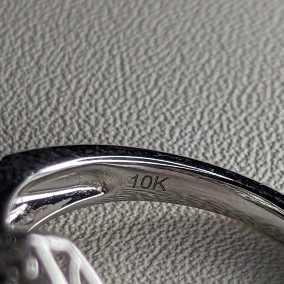 White gold fashion ladies size 7 brand new 3/8cctw diamonds - Picture 3 of 7